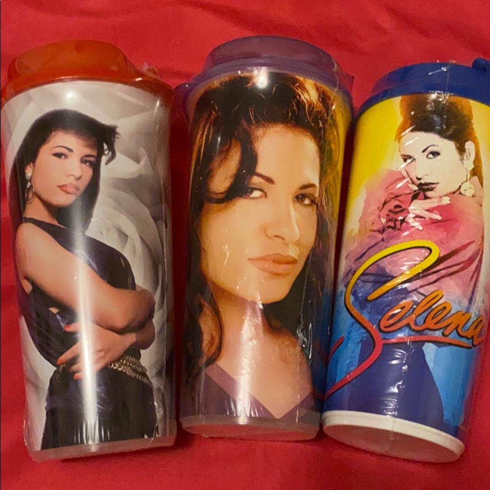 Selena cups
